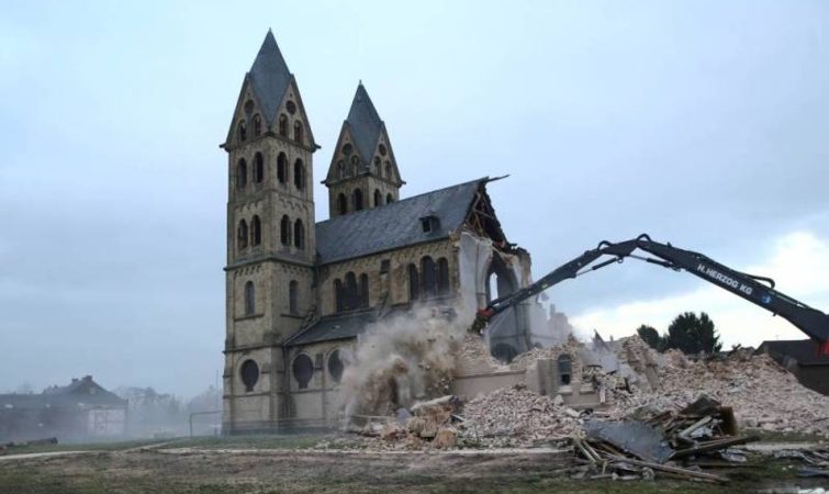 La grande peur des catholiques de France : disparaître